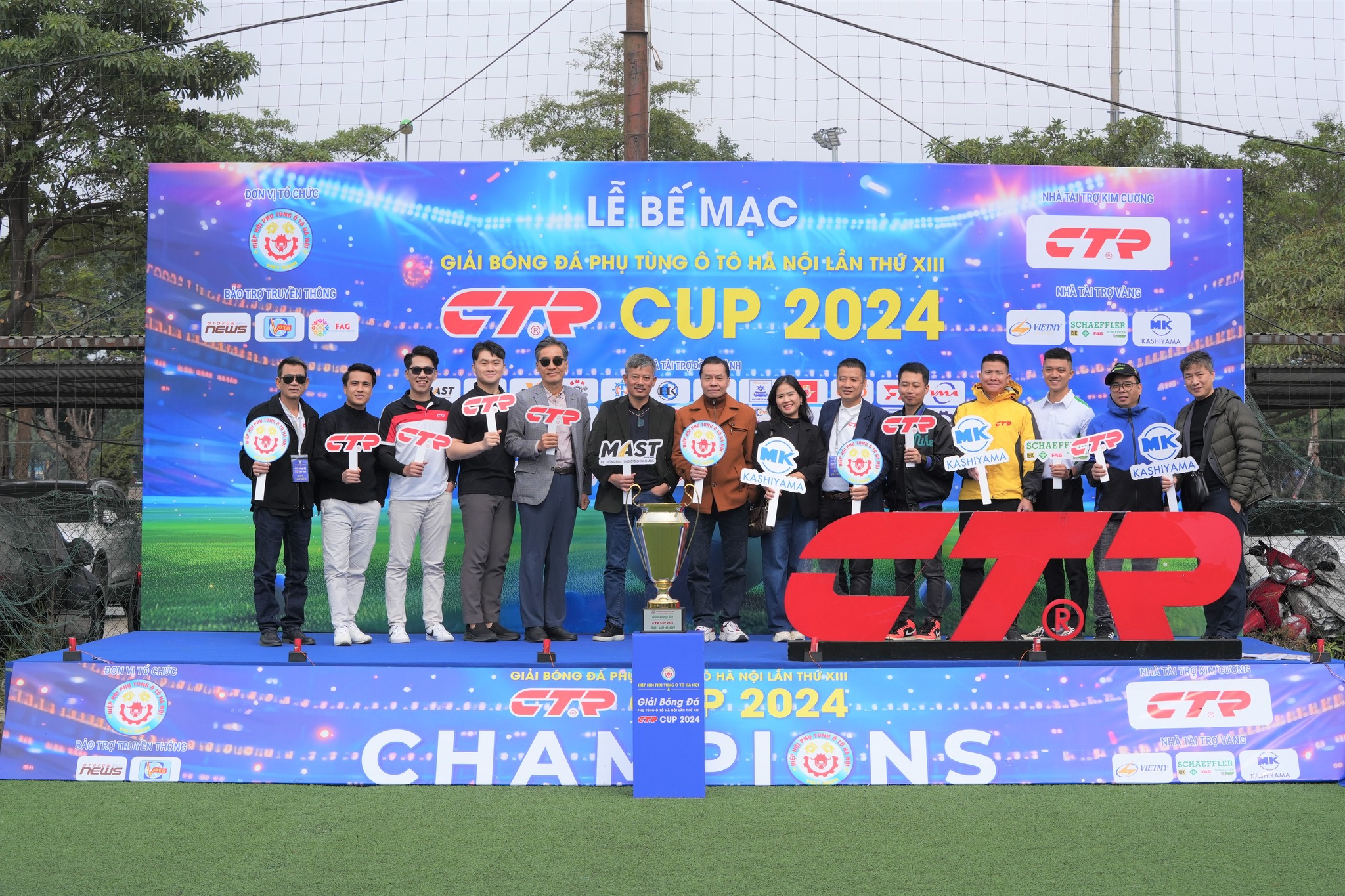 Ban tổ chức và nhà đầu tư của Giải Bóng Đá Phụ Tùng Ô Tô Hà Nội 2024